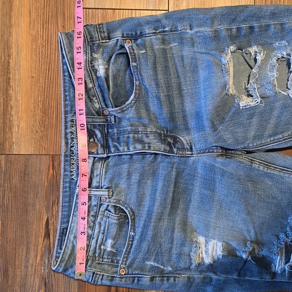 American Eagle Tomgirl Distressed Jeans - Picture 5 of 9